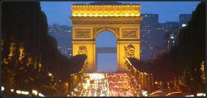 Skyboard est accessible via le 34 Avenue des Champs-Elys&eacute;es